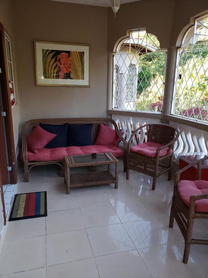 Vila Cliffe Ranch Mandeville Exteriér fotografie