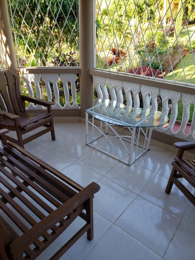 Vila Cliffe Ranch Mandeville Exteriér fotografie