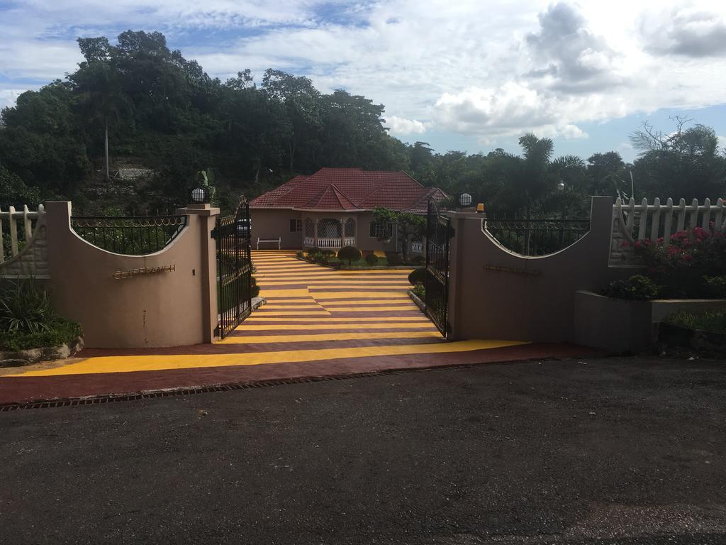 Vila Cliffe Ranch Mandeville Exteriér fotografie